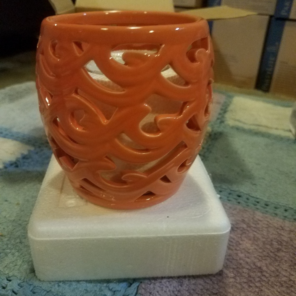 Partylite Waves votive or tealight holder
